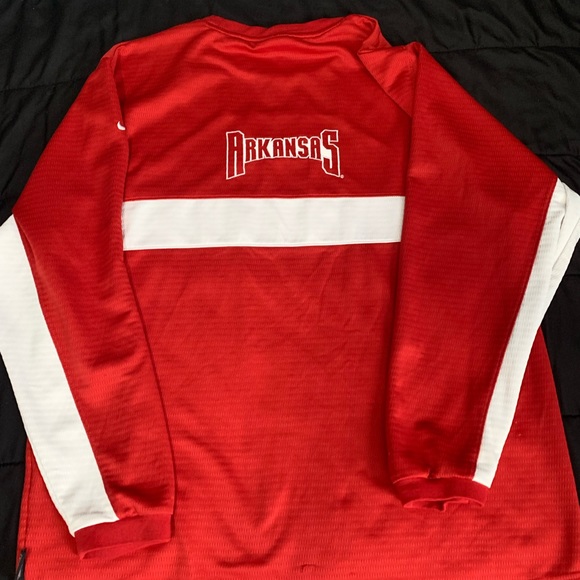 Vintage Nike Mens Sz large Red Arkansas Pullover
sweater dri fit - Picture 3 of 8